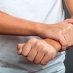 อาการปวดที่ปลายแขนในมือ: สาเหตุการรักษา