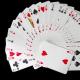 Flera enkla sätt att berätta förmögenheter om en älskad med hjälp av spelkort