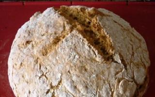 दूध के आटे के साथ घर का बना खमीर रहित ब्रेड