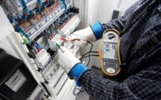 Electrical power and electrical engineering: who to work with and what to prefer