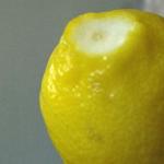 Can you eat lemon peel?